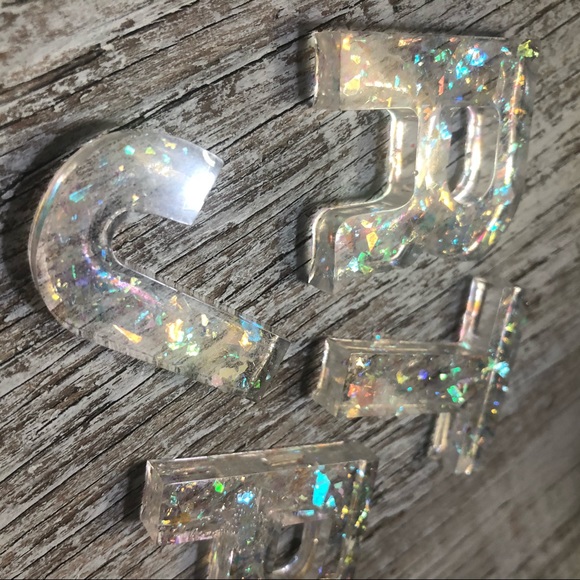 Aurora Rainbow Confetti Custom Letter Keychain - Picture 13 of 17